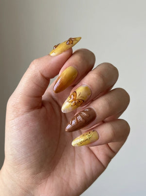 AMBER WINGS