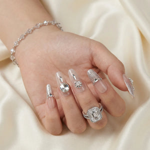 CRYSTAL VEIL falsche Nägel Nahaufnahme - Detailansicht Qualität