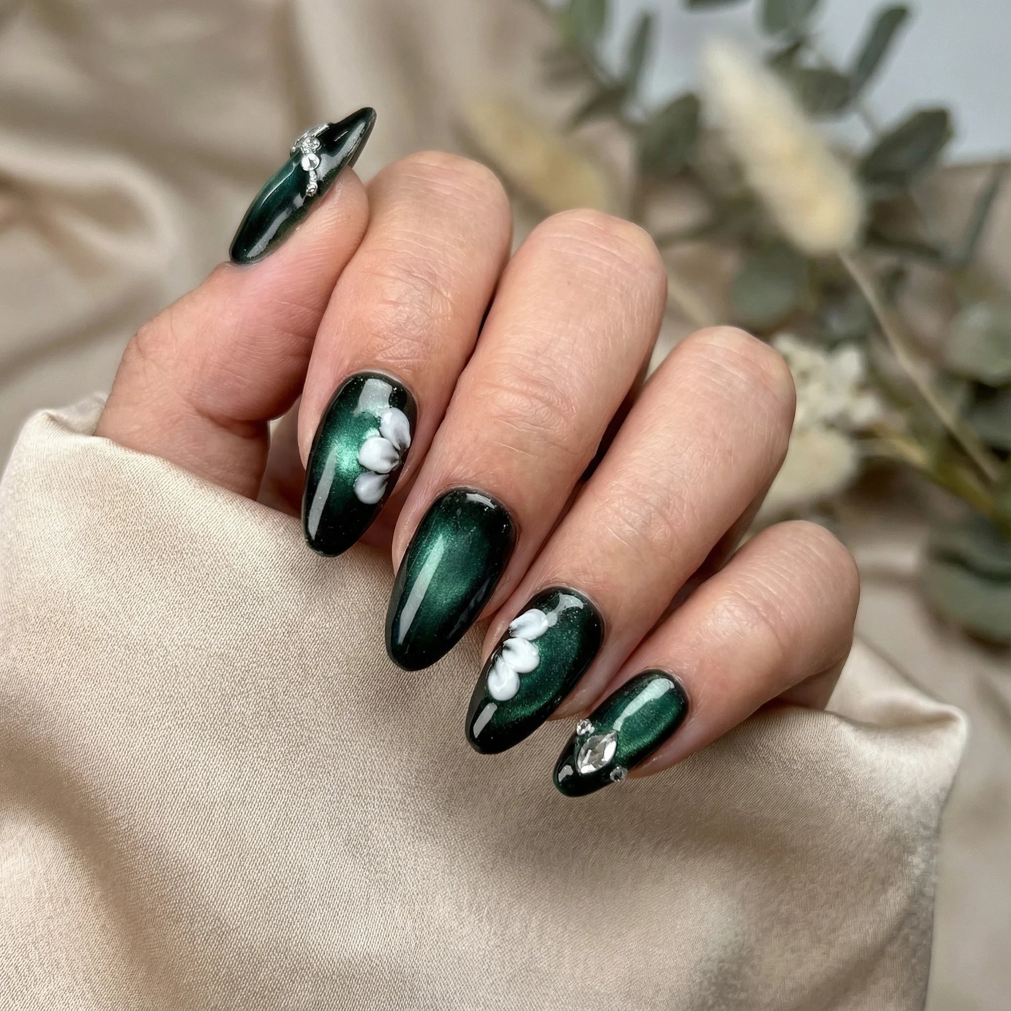 EMERALD PETAL falsche Nägel Nahaufnahme - Detailansicht Qualität