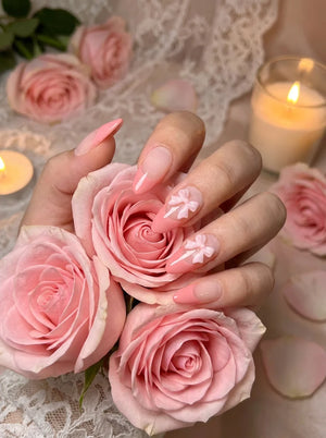 PINK BOW Anwendungsbeispiel - Press On Nägel auf natürlichen Nägeln - einfache Anwendung und langanhaltender Halt