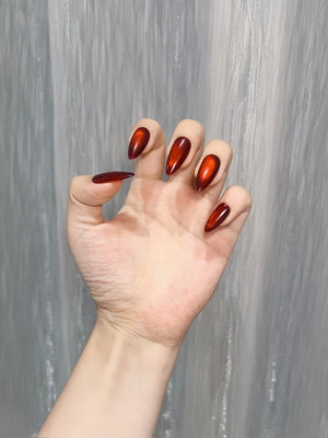 RUBY FLAME - handmade press on nails - in rubinrot - mit Flammen-Design - Press on Nägel - von Elaréa Nails - handgemacht - Detailansicht 6 - Versand aus Deutschland