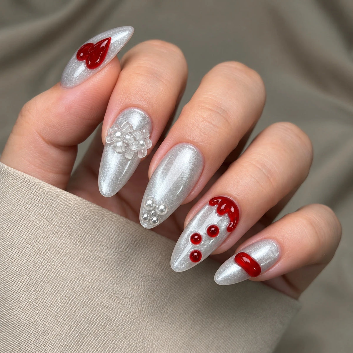 SWEET HEART - handmade press on nails - by Elaréa Nails - premium quality - made in Germany
