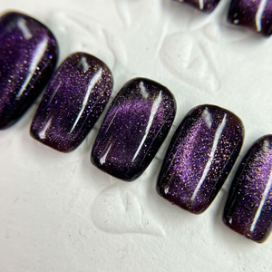 AMETHYST GLOW - handmade press on nails - by Elaréa Nails - premium quality - made in Germany - accessory