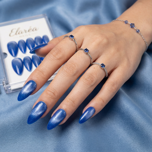 AZURE DREAM - Press on Nägel - von Elaréa Nails - handgemacht - Detailansicht 5 - Versand aus Deutschland