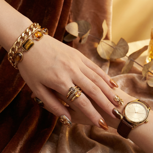 GOLDEN COCOA - handmade press on nails - in goldbraun - mit Kakao-Design - Press on Nägel - von Elaréa Nails - handgemacht - Detailansicht 4 - Versand aus Deutschland