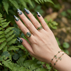 GREEN GARDEN - handmade press on nails - by Elaréa Nails - premium quality - made in Germany