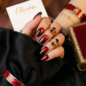 RED VELVET - in rot - mit Samt-Optik - Press on Nägel - von Elaréa Nails - handgemacht - Hauptbild - Versand aus Deutschland