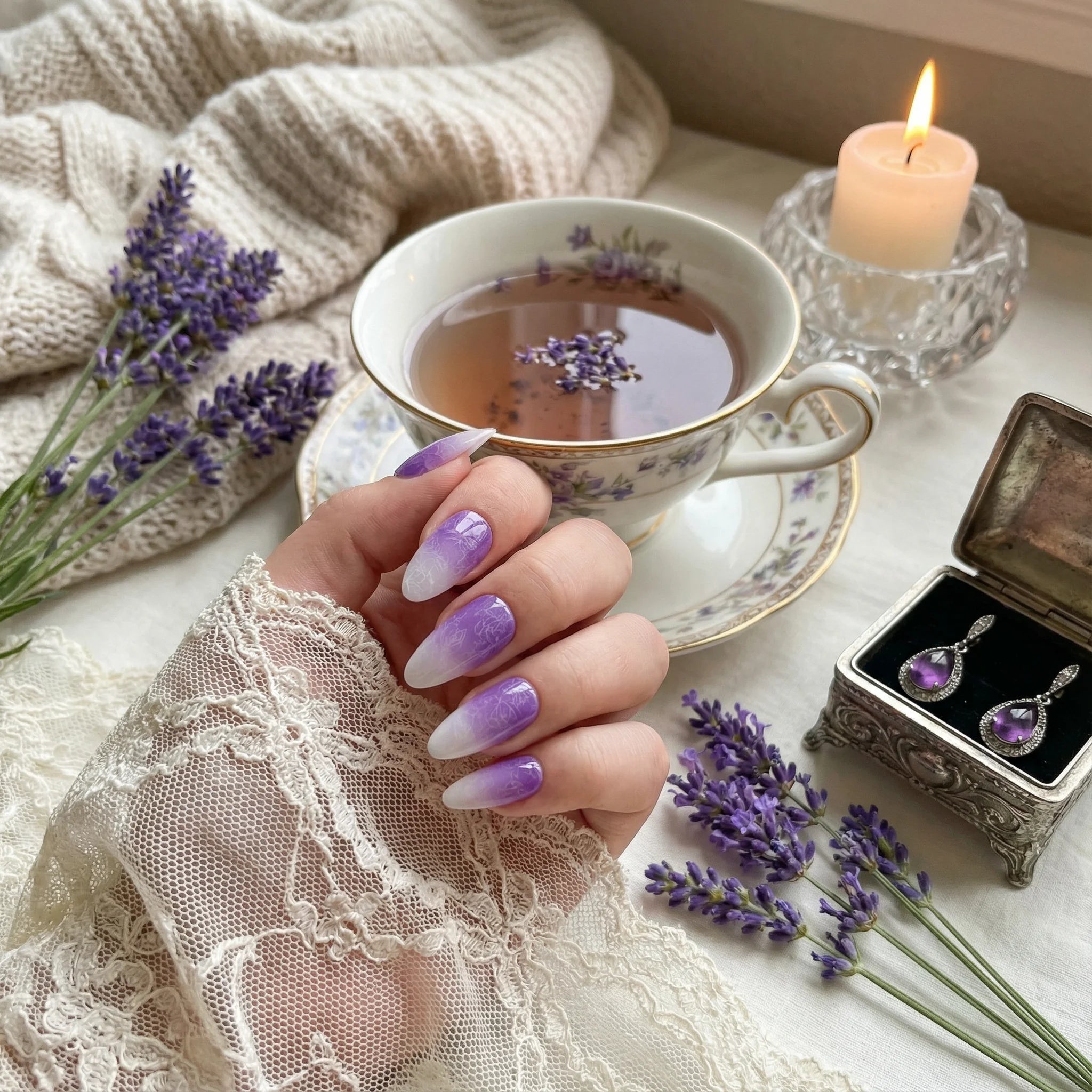 AMETHYST VEIL Komplettset - 10 Nägel in 3 Größen S M L
