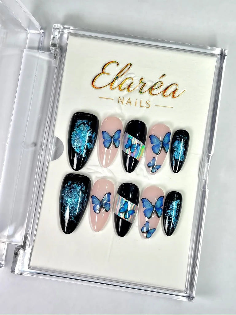 AZURE FLUTTER Press On Nägel Hauptbild - Premium Design aus Deutschland