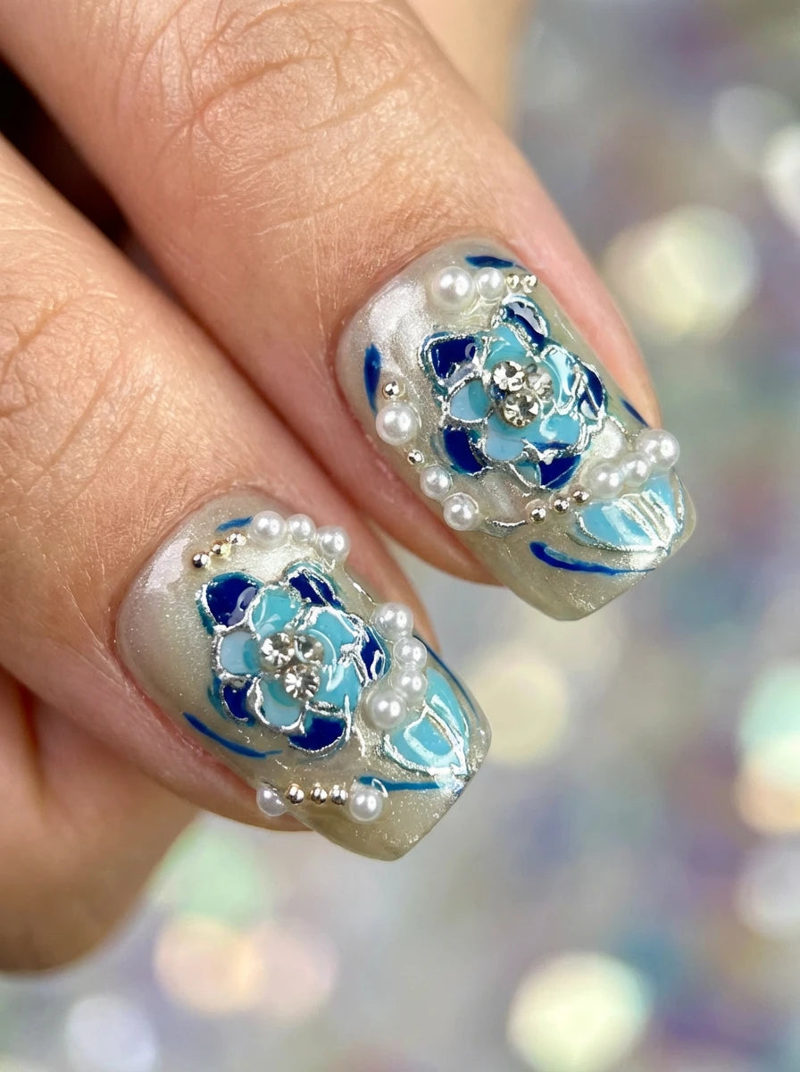 AZURE GARDEN