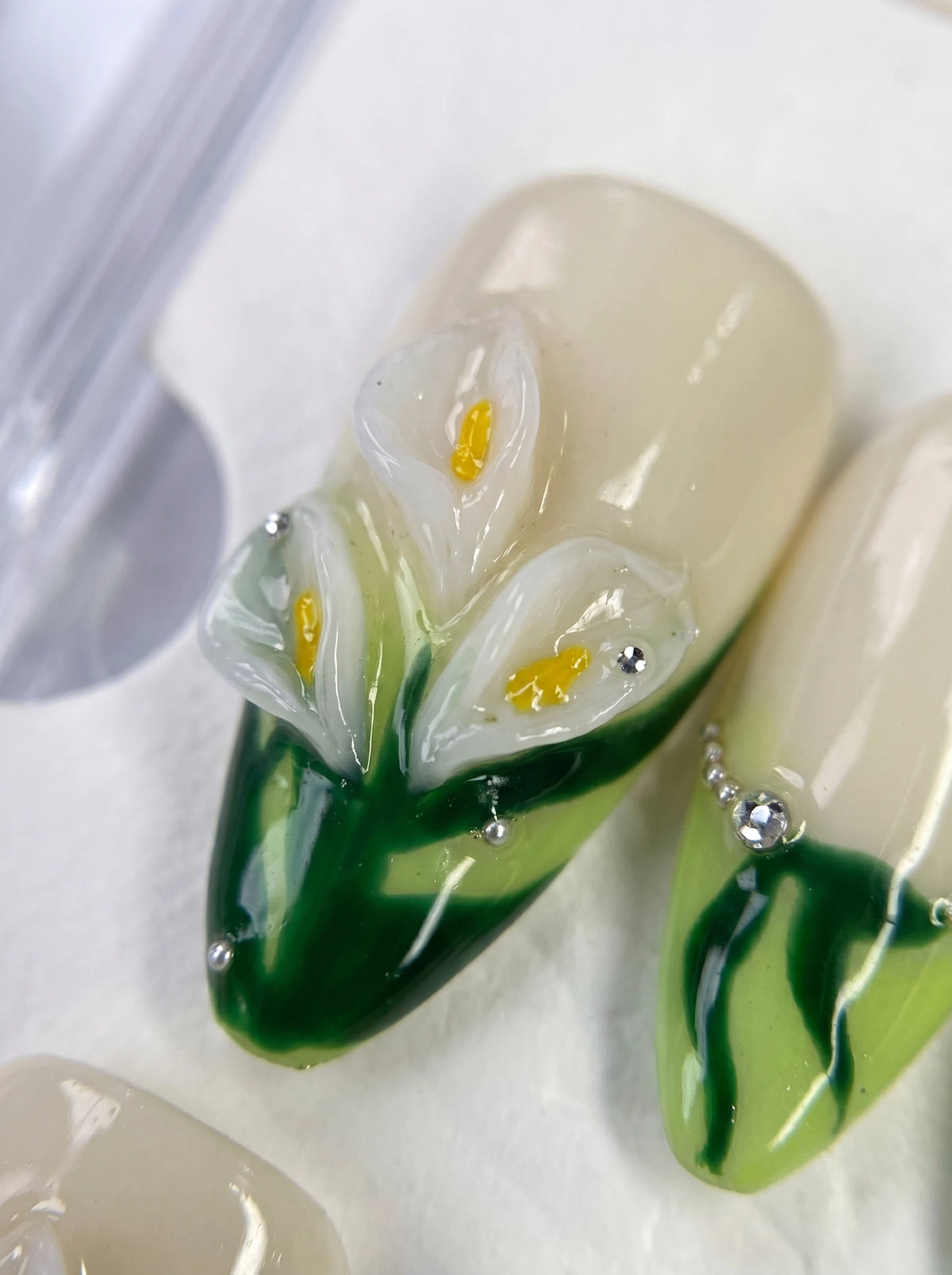CALLA BLOOM