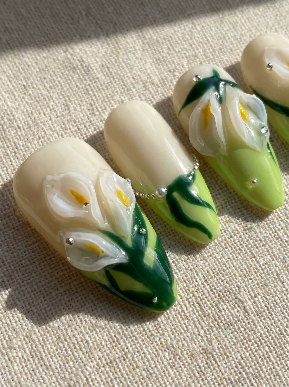 CALLA BLOOM