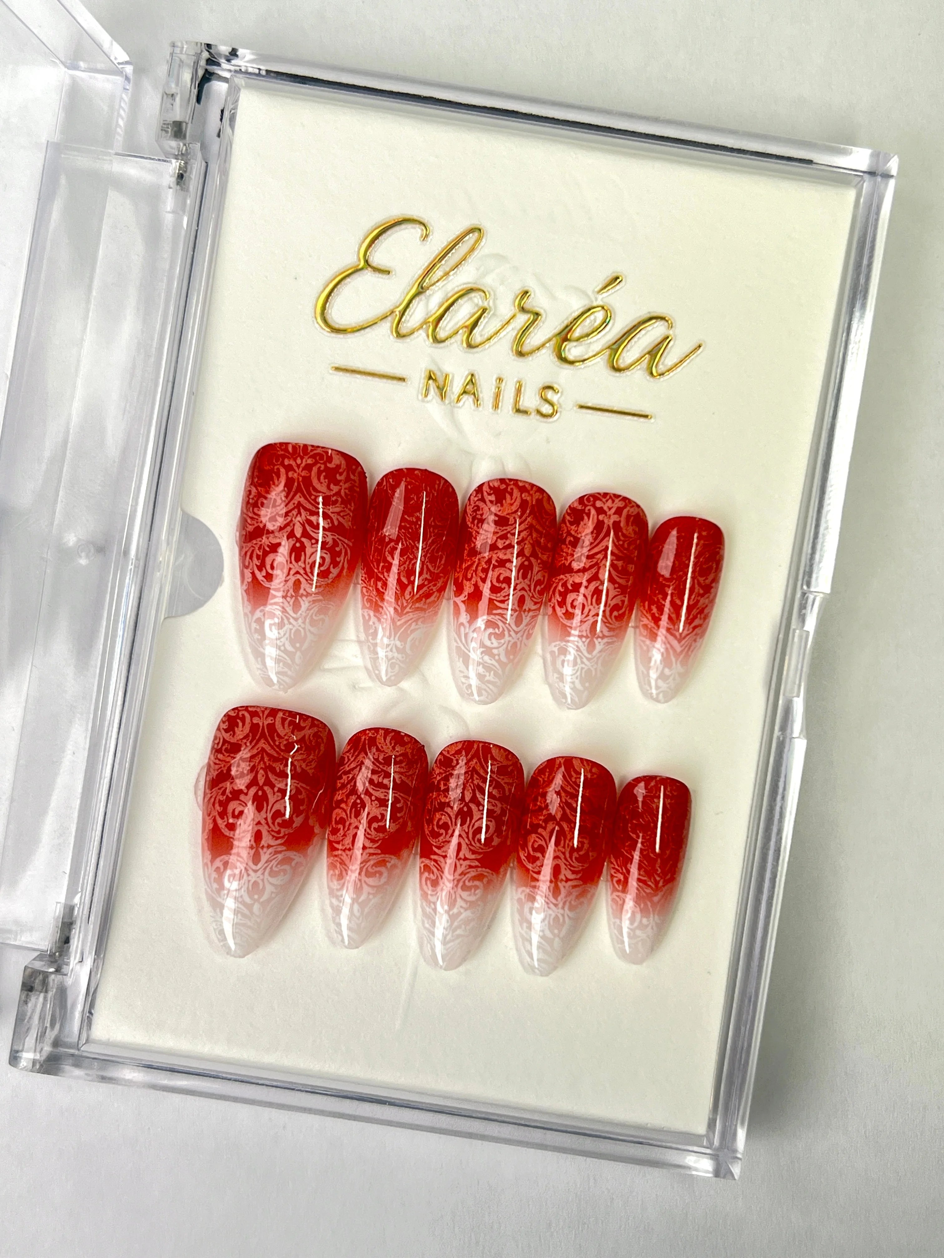 CRIMSON DAMASK Press On Nägel Hauptbild - Premium Design aus Deutschland