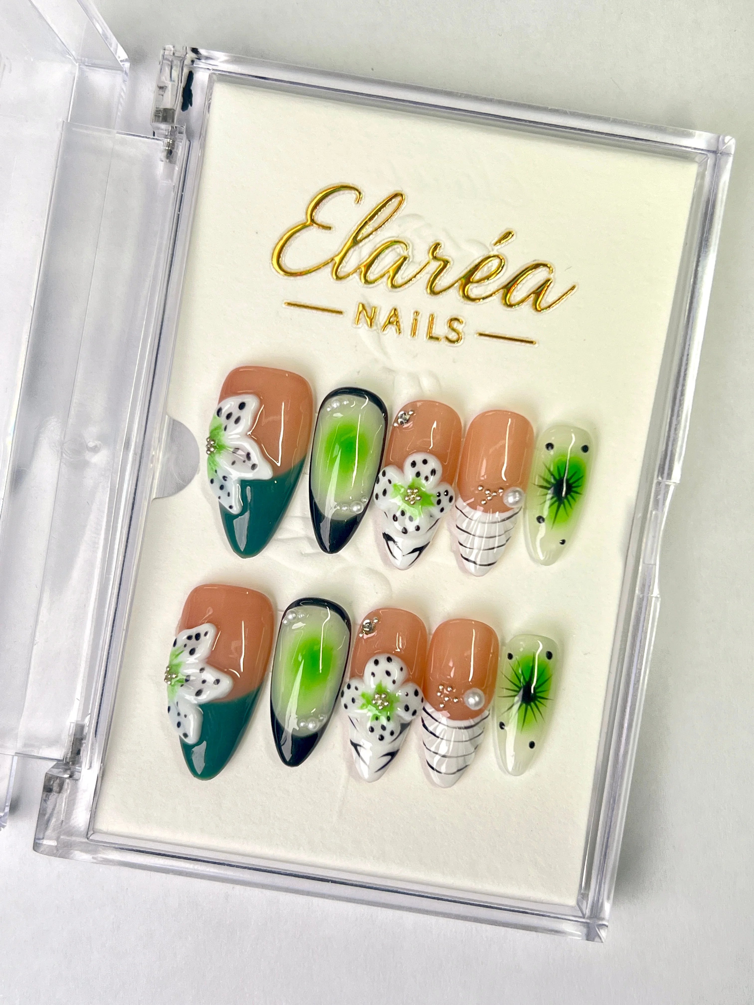 EMERALD BLOOM Hauptbild - Premium Press On Nägel