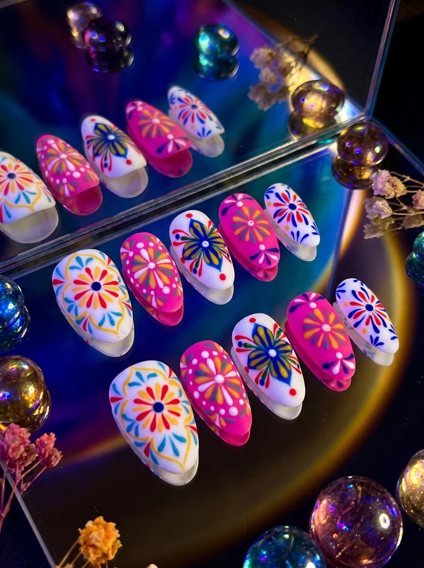 FOLK ART BLOOM