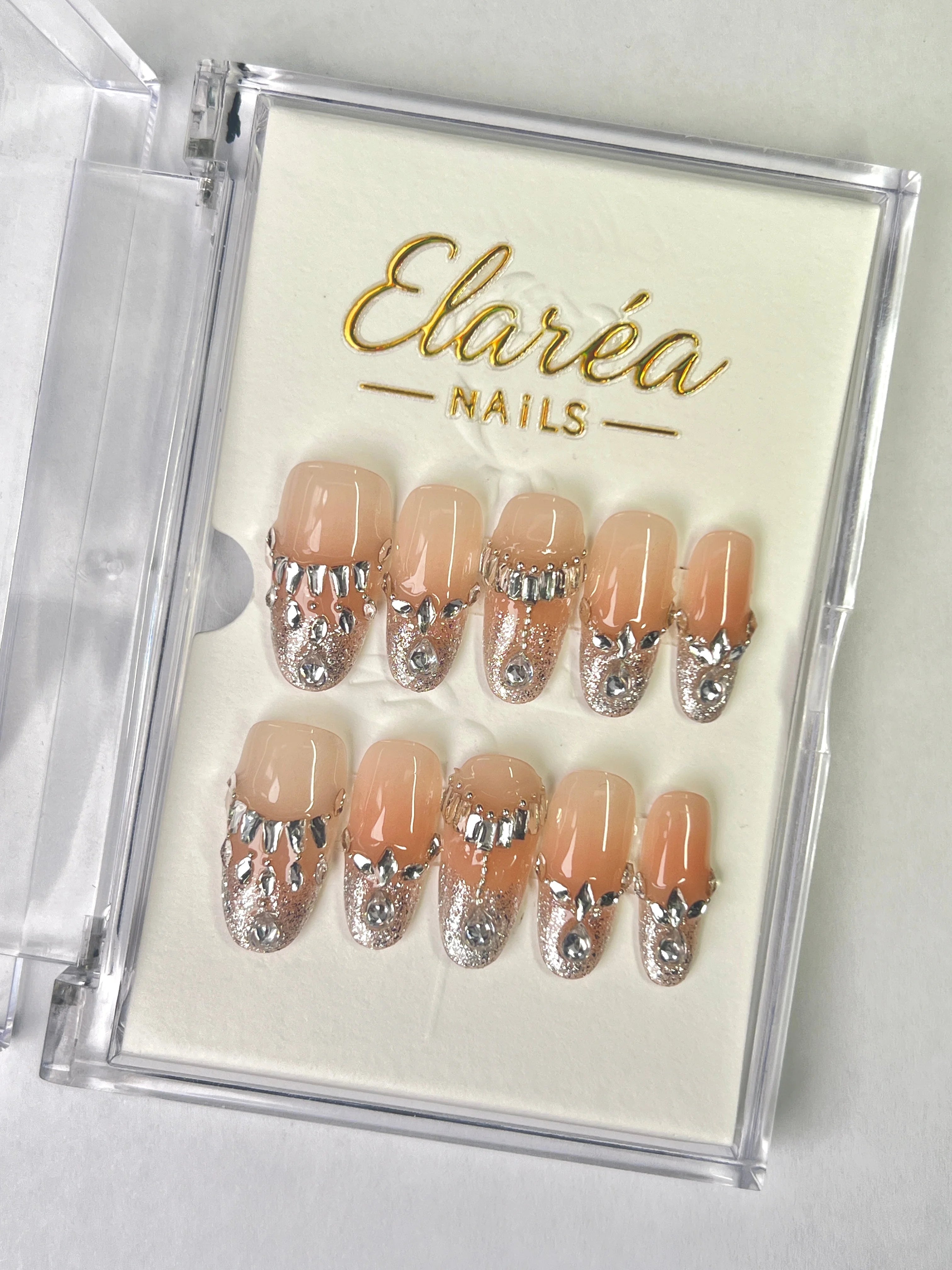 FROST JEWEL Hauptbild - Press On Nägel mit einzigartigem Design - Premium künstliche Fingernägel