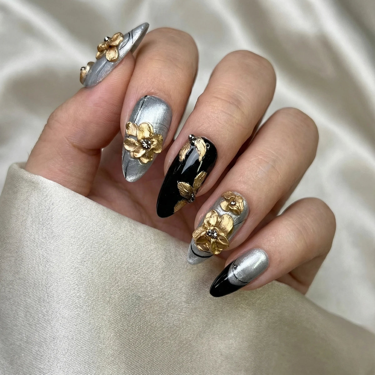 METAL FLEUR falsche Nägel Nahaufnahme - Detailansicht Qualität