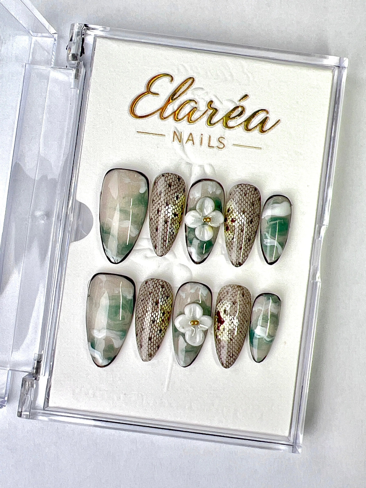 MINT PETAL Hauptbild - Press On Nägel mit einzigartigem Design - Premium künstliche Fingernägel