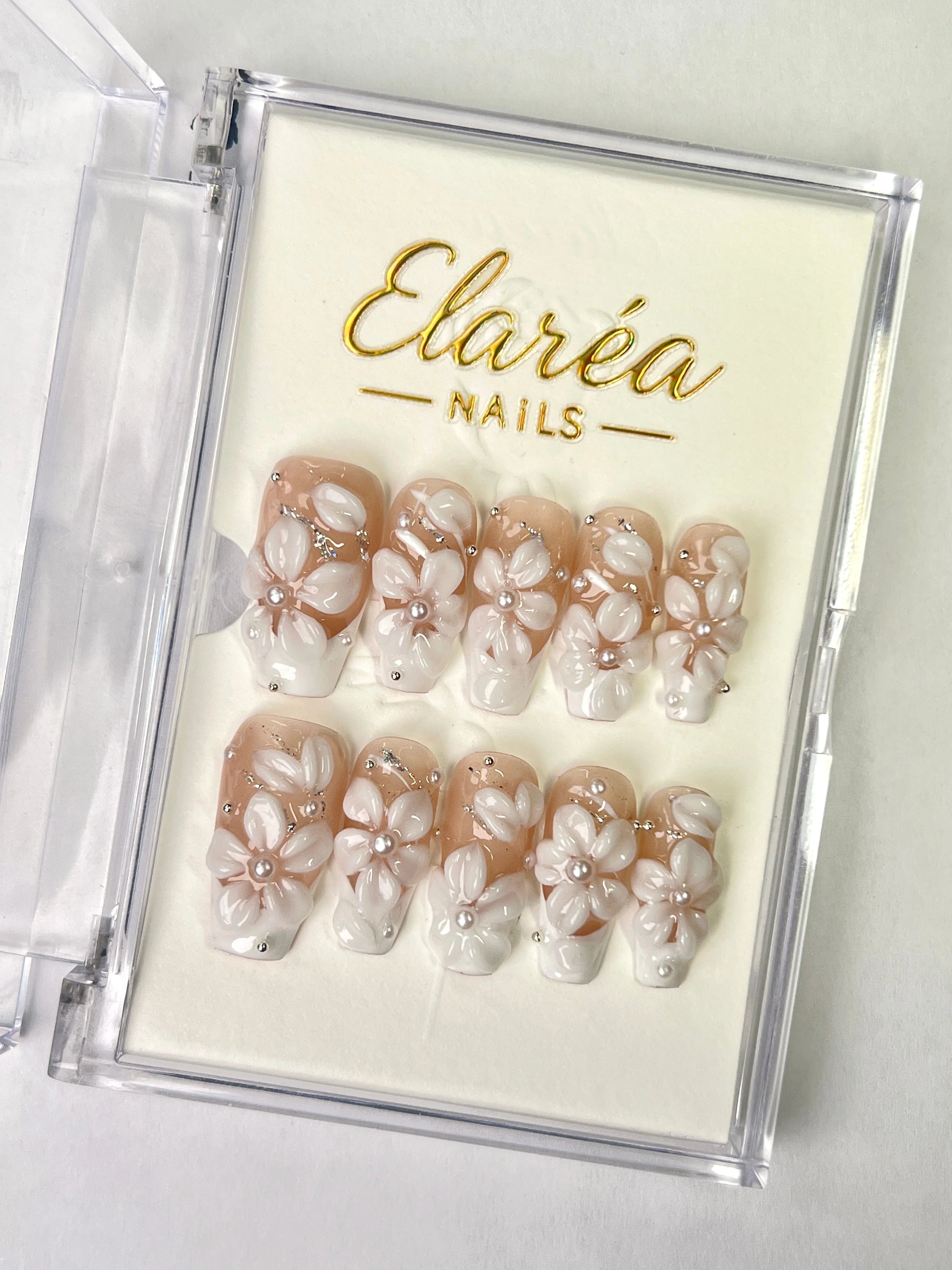 PEARL PETALS Hauptbild - Press On Nägel mit einzigartigem Design - Premium künstliche Fingernägel