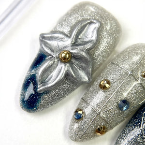 SILVER AURORA - handmade press on nails - in silber - mit Aurora-Effekt - Press on Nägel - von Elaréa Nails - handgemacht - Detailansicht 5 - Versand aus Deutschland