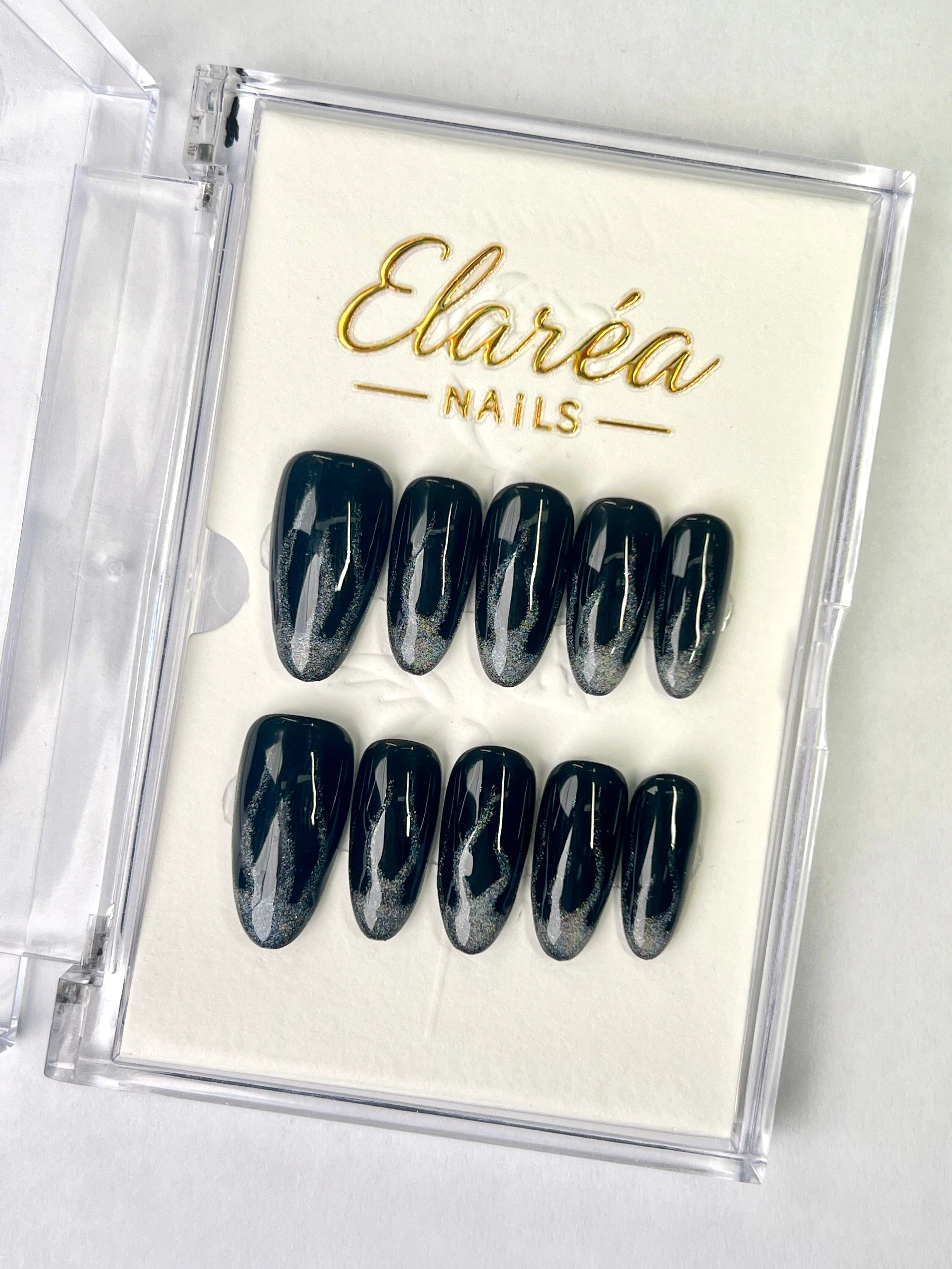 SILVER EMBER Hauptbild - Press On Nägel mit einzigartigem Design - Premium künstliche Fingernägel