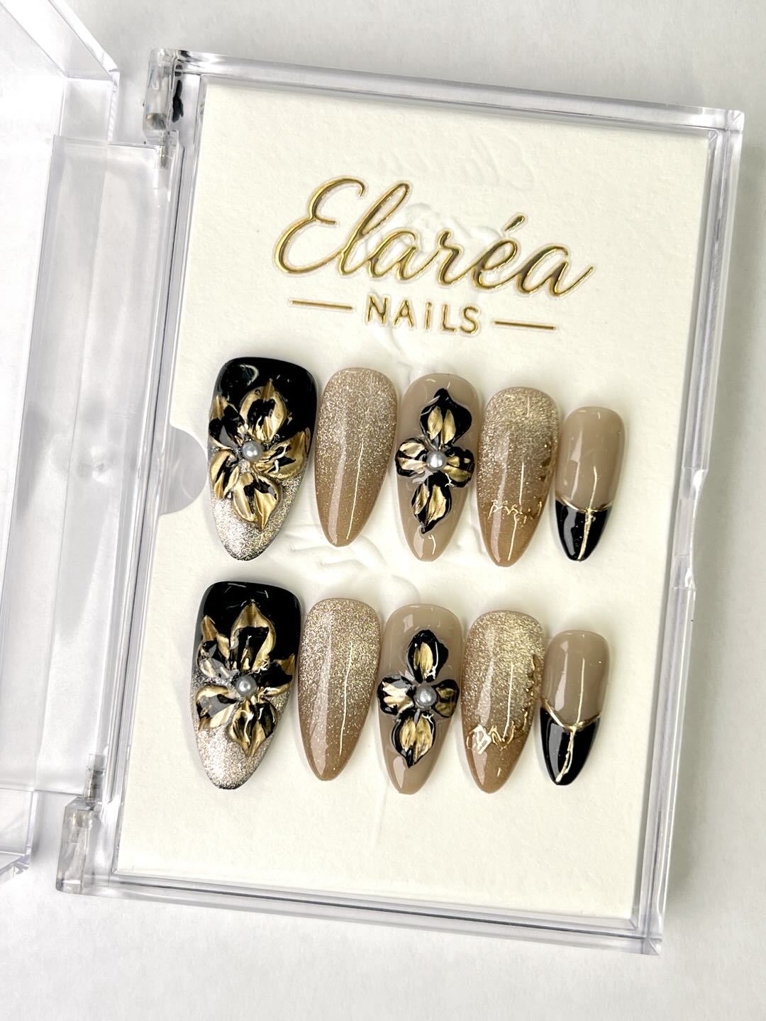 CHAMPAGNE BLOOM - handmade press on nails - in champagnerfarben - mit Champagner-Glanz - Press on Nägel - von Elaréa Nails - handgemacht - Hauptbild - Versand aus Deutschland