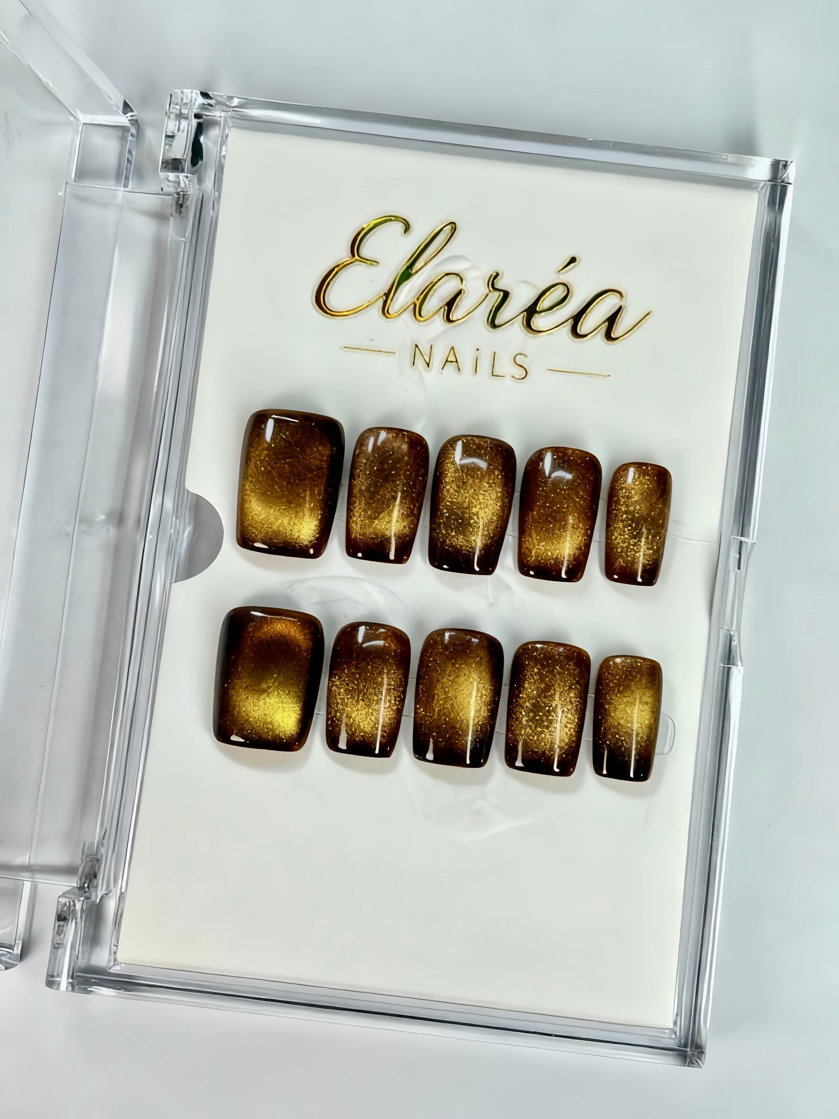 GOLDEN ECLIPSE - handmade press on nails - in goldfarben - mit Eclipse-Effekt - Press on Nägel - von Elaréa Nails - handgemacht - Hauptbild - Versand aus Deutschland