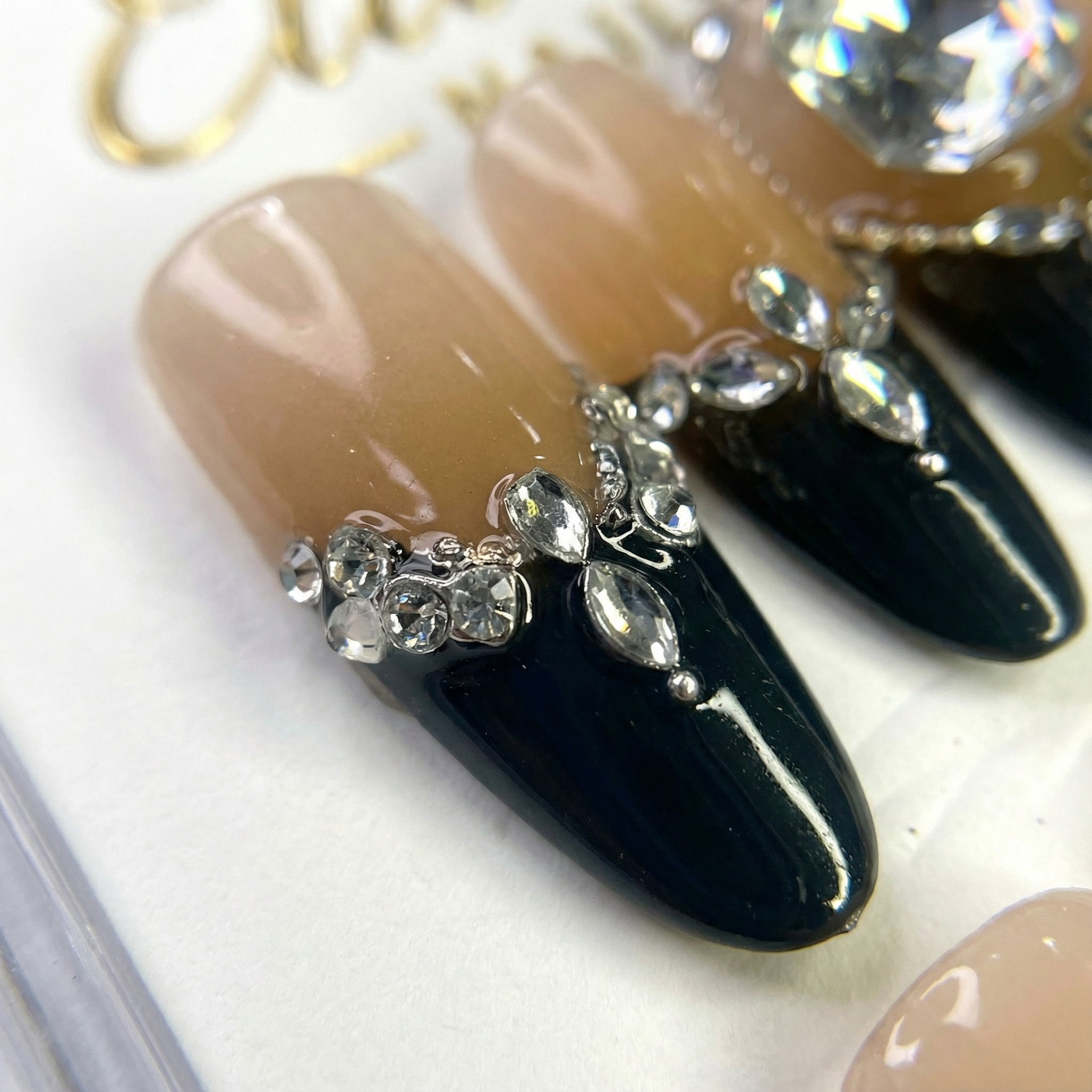 ROYAL NOIR - handmade press on nails - by Elaréa Nails - premium quality - made in Germany