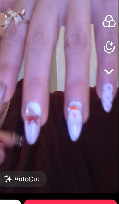 Premium Nageldesign - Hochwertige künstliche Fingernägel bei Elaréa Nails